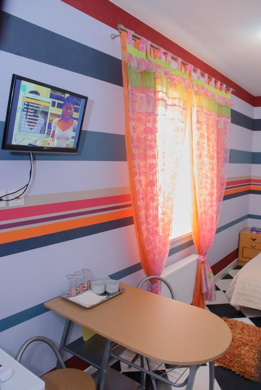 Art Room Szkadovszk Kültér fotó