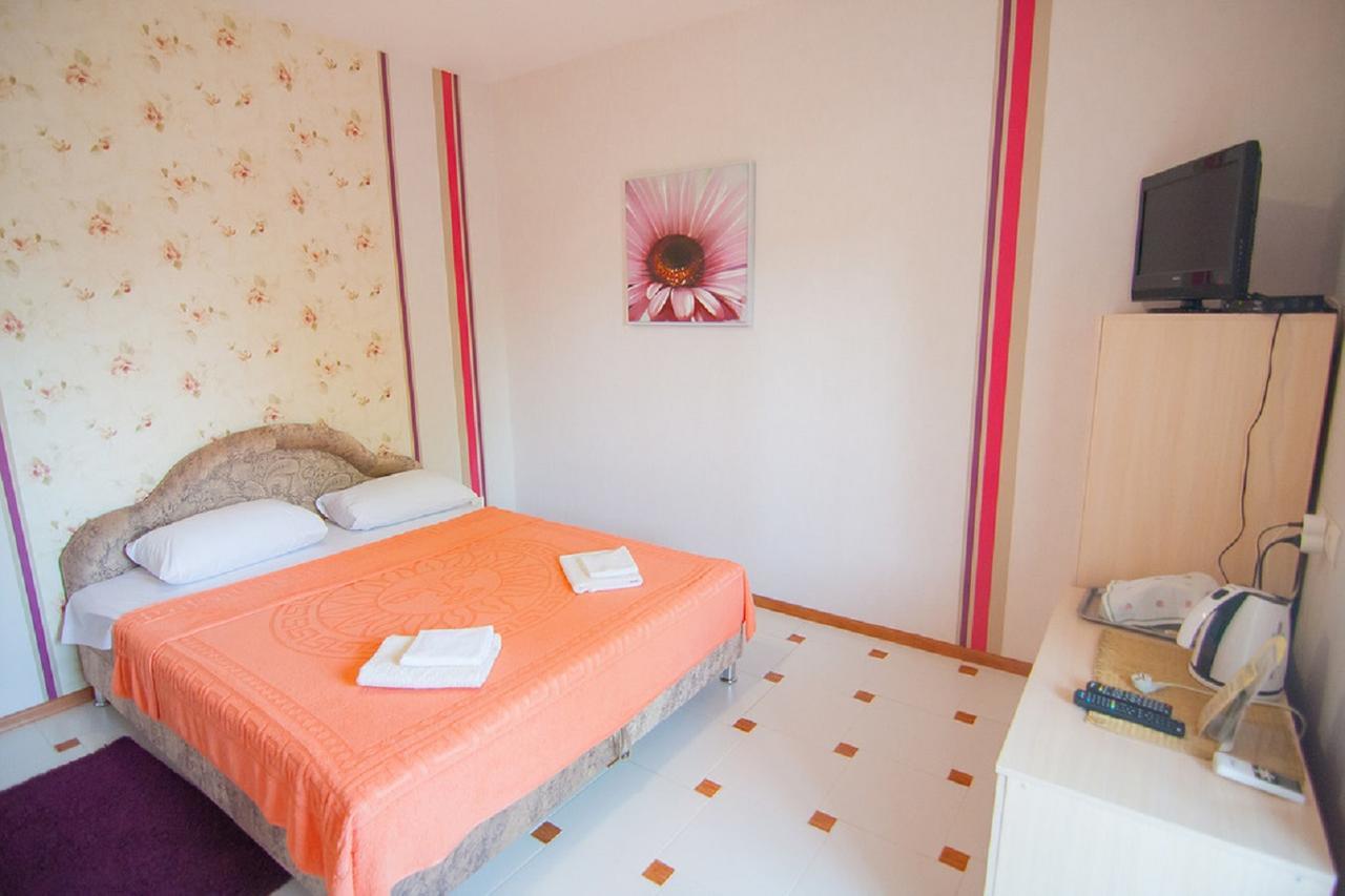Art Room Szkadovszk Kültér fotó